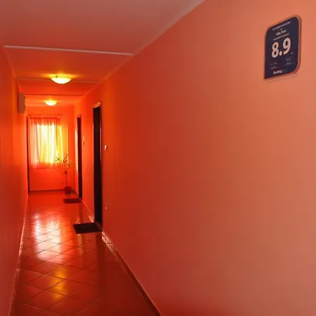 Sobe Tron Gasthuis *